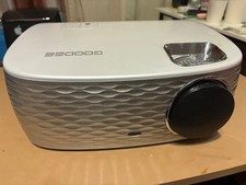 Goodee projector 1080p with remote and projector screen cloth