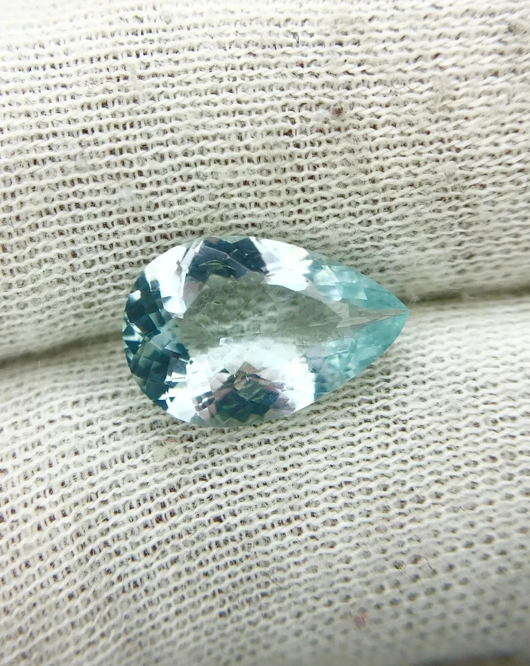 Aquamarine Pear  Faceted Blue Color 8.80x13.20mm Good Quality 2.95carat - Image 4 of 4