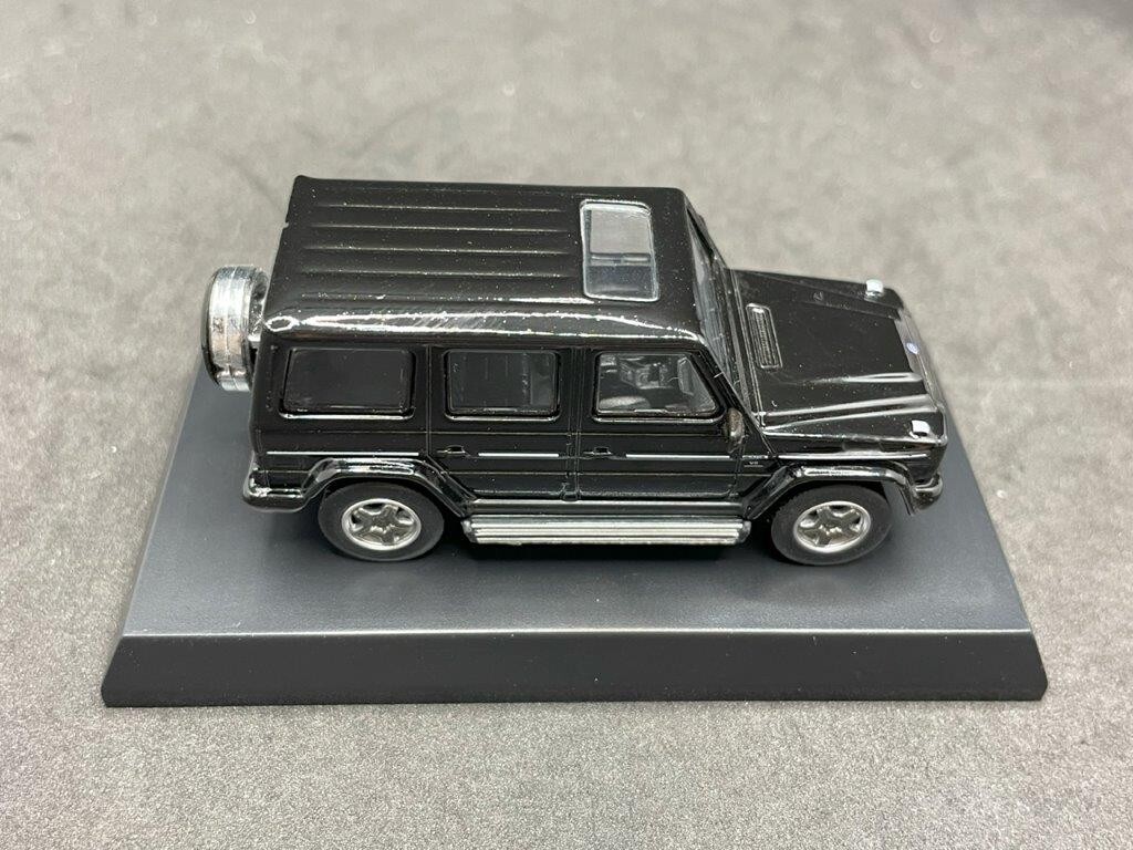MERCEDES BENZ G-MODEL　ミニカー　2台セット　美品 MERCEDES-BENZ G CLASS WAGON BLACK 1/24 DIECAST MODEL CAR BY