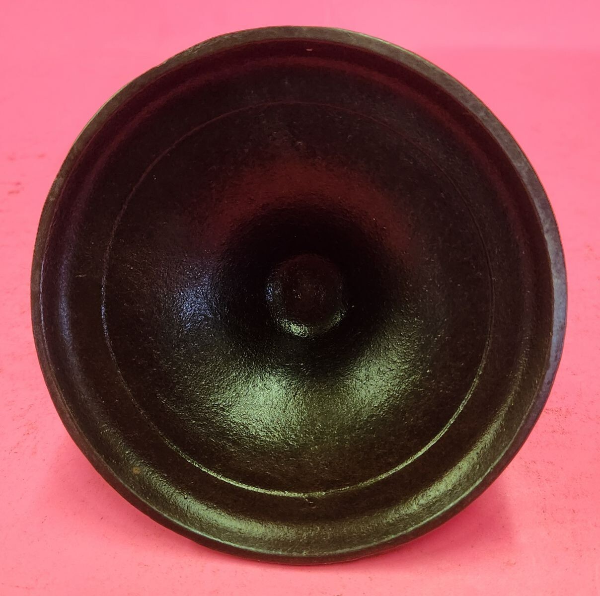 VINTAGE ECLIPSE, St. Louis, Cast Iron Rotating Cobblers Nail Cup