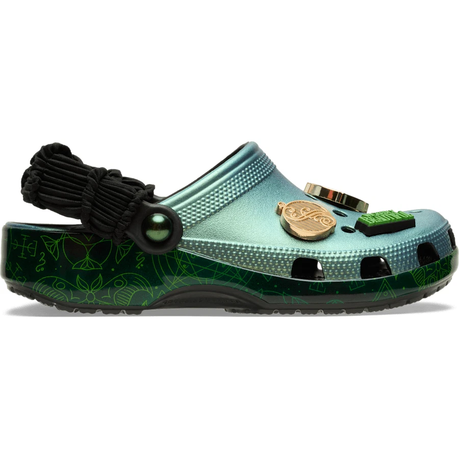 Crocs Wicked Elphaba Classic Clog women with 6 themed Jibbitz™ charms Size 8 - Image 4 of 4