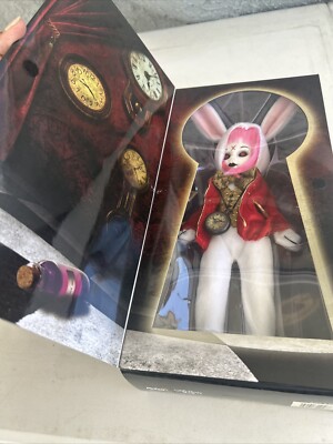 Living Dead Dolls Alice In Wonderland Eggzorcist White Rabbit