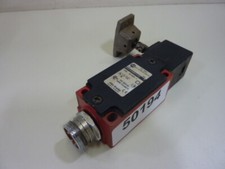 ALLEN BRADLEY Key Interlock Switch 802F-E60MS10-N5 SER A Used #50195