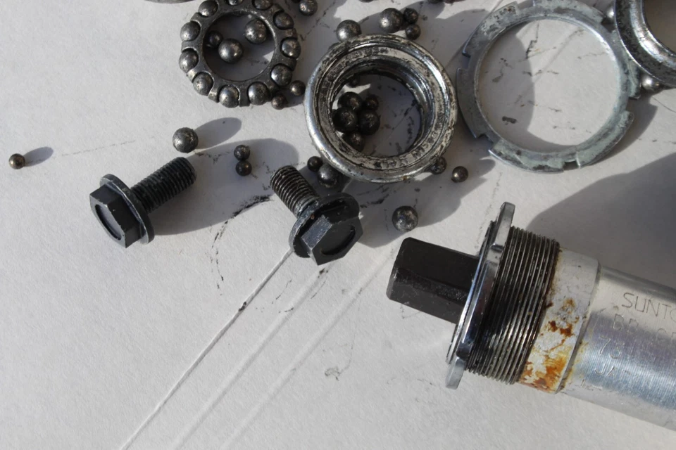 Soporte inferior SunTour Superbe BB-CB00 WTB/carretera SOLO PIEZAS 73-BC1.37 1.37 Foto 4 de 4