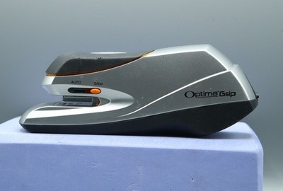 Swingline Optima Grip Electric Stapler 48207 20-Sheet, NOT WORKING FOR PARTS
