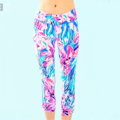 Lilly Pulitzer Luxletic Weekender Crop Fara Leggings Bennet Blue Hypes Stripe XS