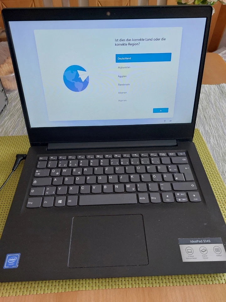 Lenovo Laptop - Bild 2 von 4