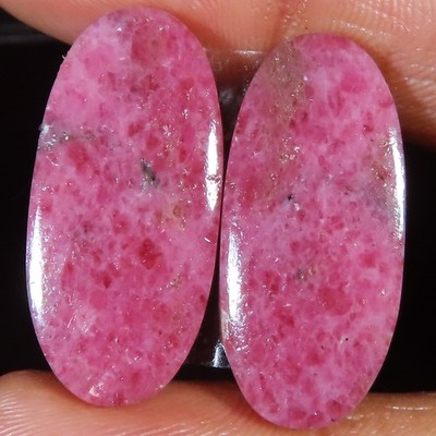 Natural Rhodonite Paar Oval Cabochon Opaque Gemstone 50.25 ct (13x28x4 mm)