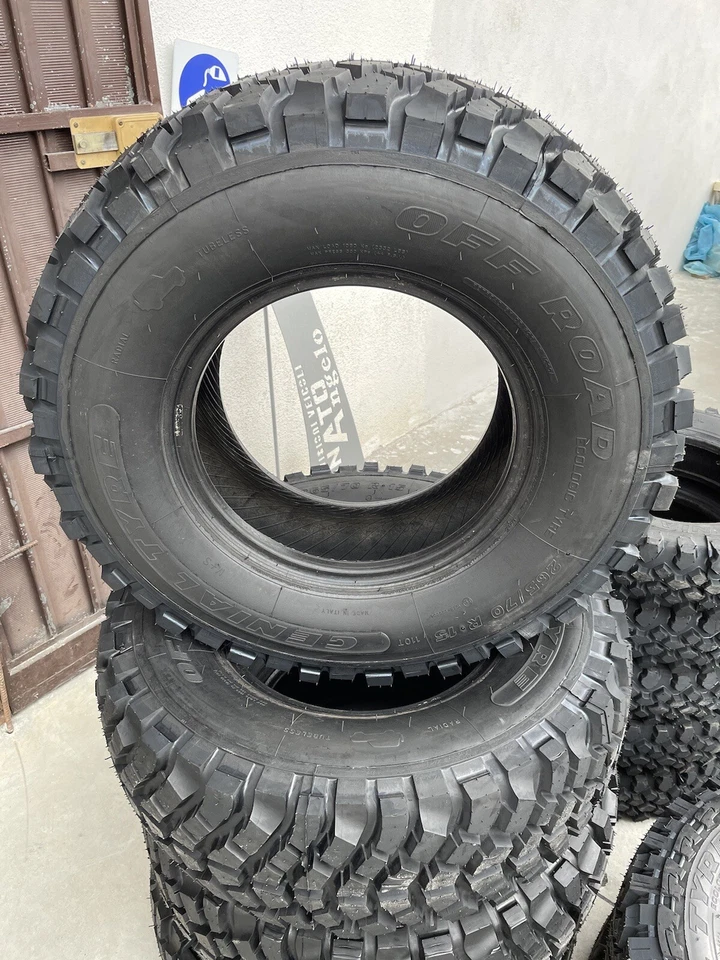 1 Pneumatico Gomme 265/70 R15 Fuoristrada Off road 4X4 - Immagine 3 di 4