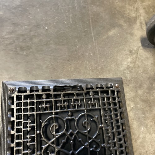 Pm 7 2 available price each antique cast-iron heat grate 11.25 x 13.25 - Picture 4 of 8