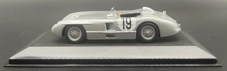 Minichamps 1/43 Mercedes 300 SLR #19 Le Mans 1955 J.M. Fangio 432553000 - Image 2 of 4