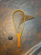 L.L. Bean Wooden Trout Fly Fishing Net 19½" long, w Key-Bak Return Chain