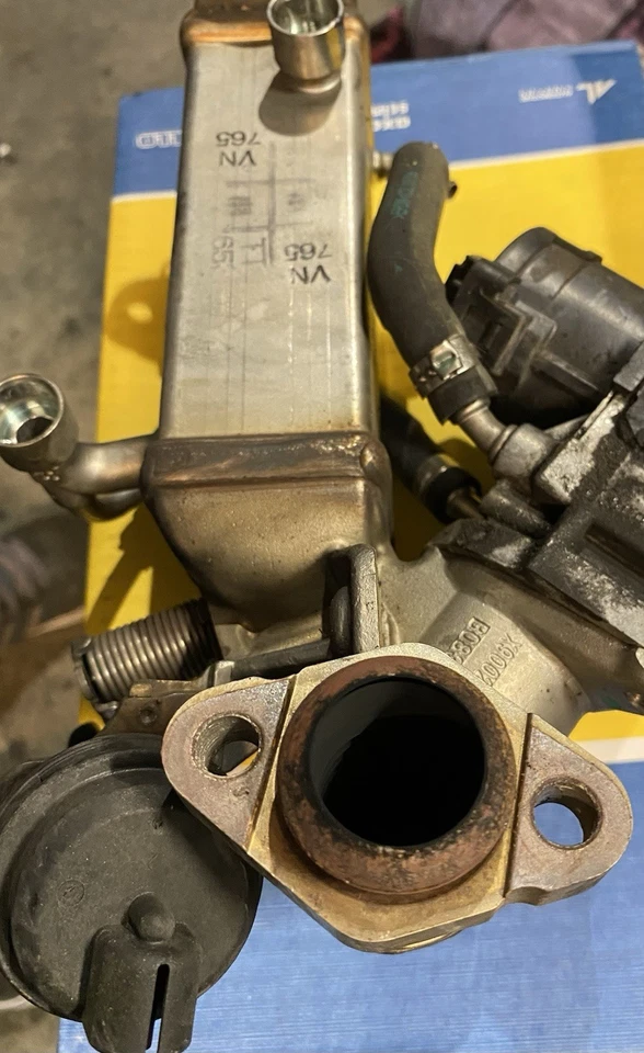 valvola egr completa bmw 320d n47d20c  - Immagine 2 di 3