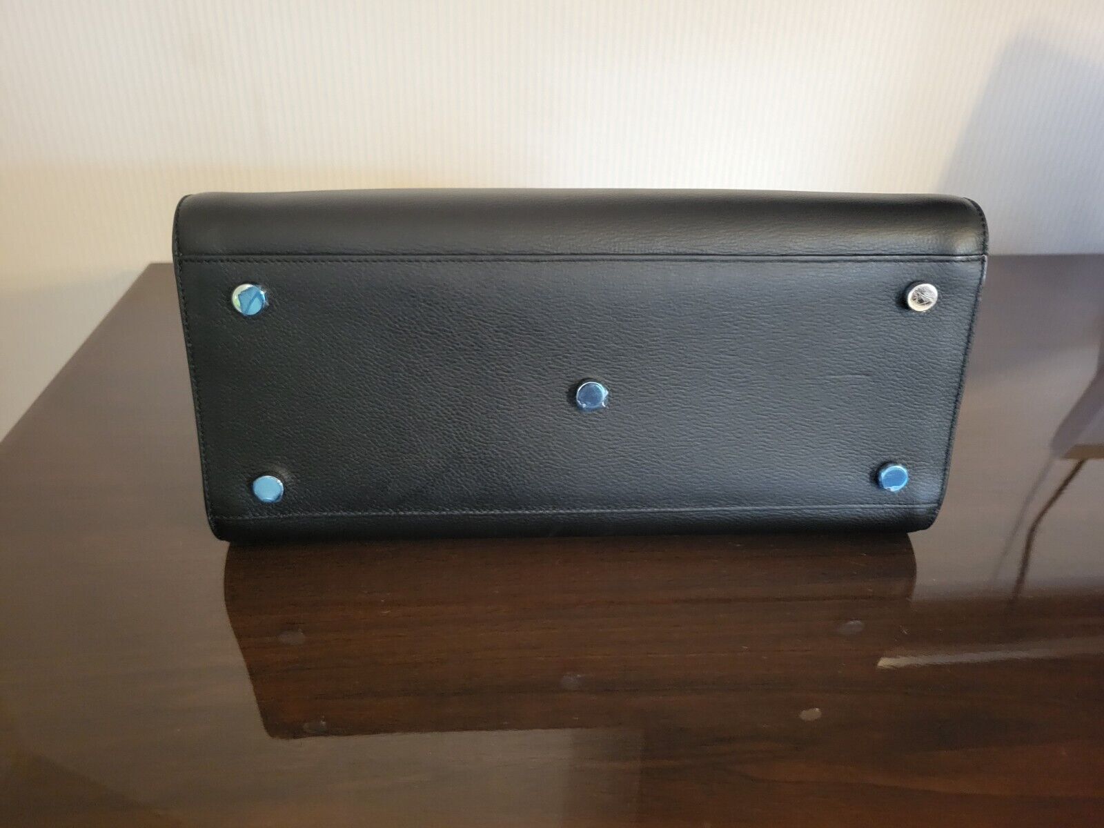 Picture 5 of 9