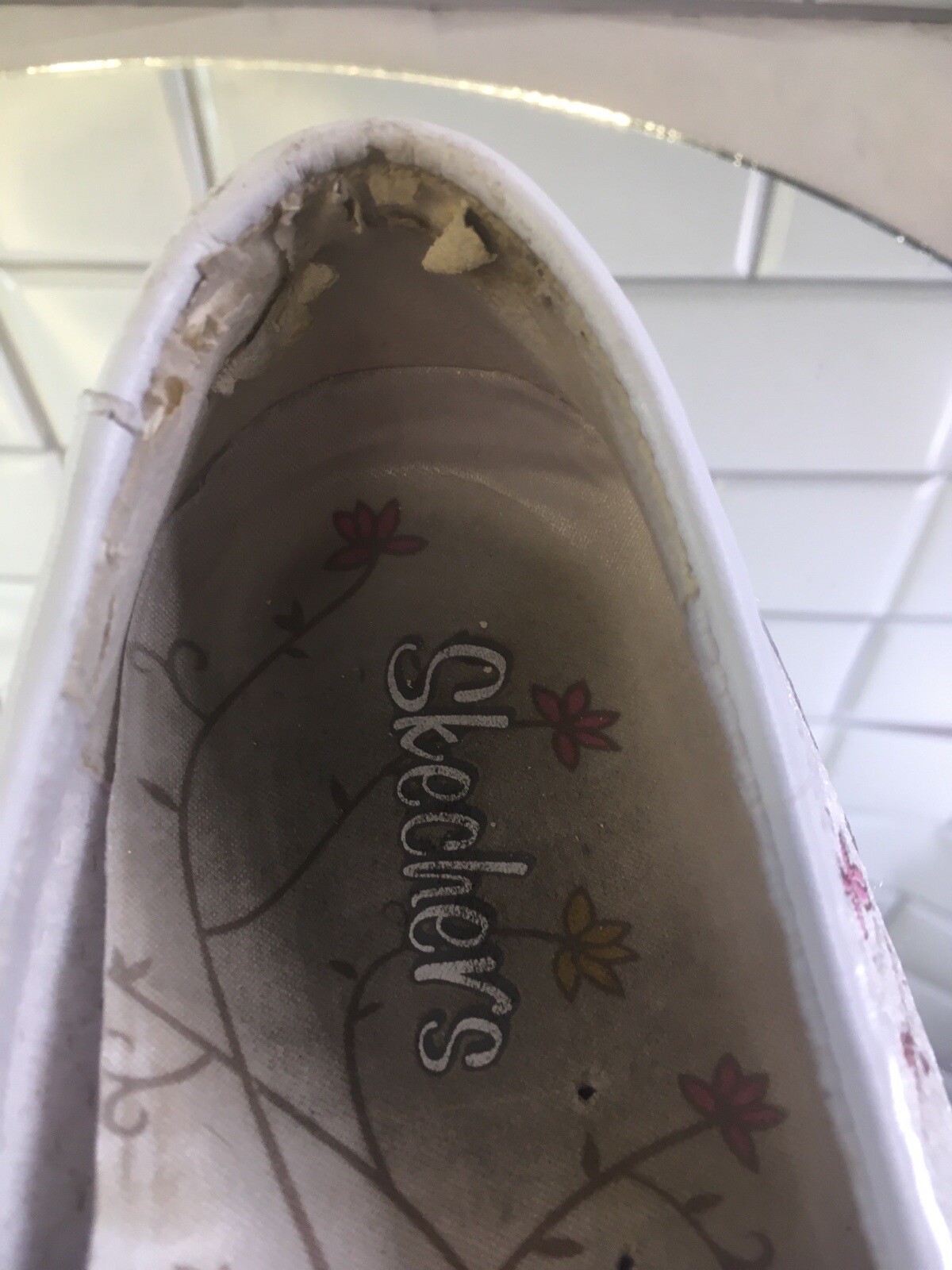 Skechers White Mary Jane Sneaker Tennis Shoe Floral Womens 7
