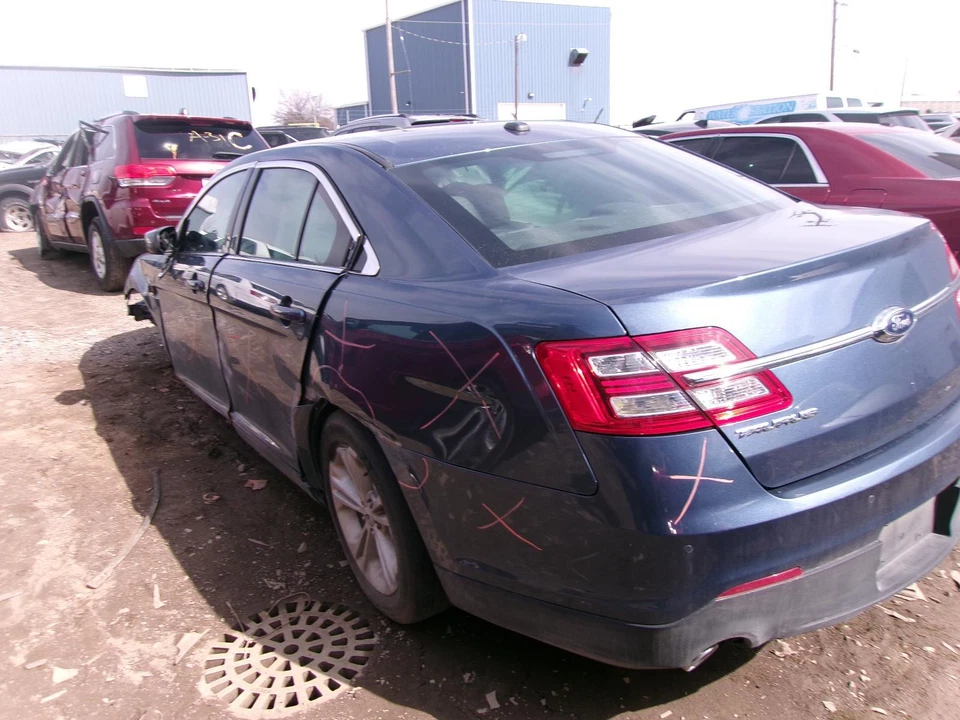 Used Engine Coolant Reservoir fits: 2018 Ford Taurus  Grade A - Image 3 of 4