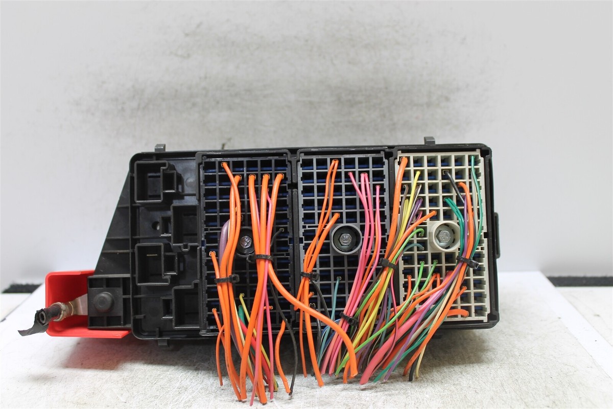 2000-2005 Buick Lesabre Fuse Box Relay Junction Unit 15411948
