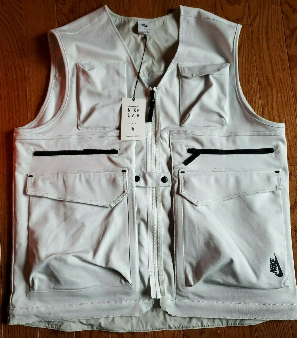 nikelab essentials vest