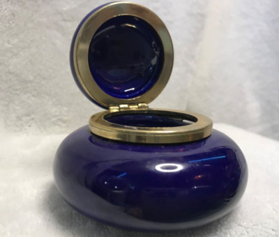 Floral Ceramic Hinged Trinket Box Dark Blue & Gold Bomboniere Papa Cassino Brass