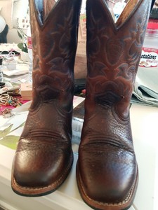 ariat boots 4lr