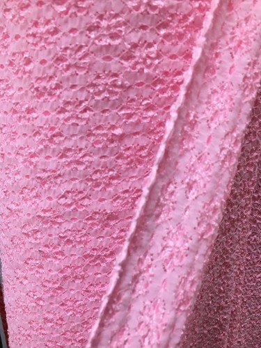 TESSUTO PIZZO ELASTICIZZATO FLOREALE RICAMATO MORBIDO ROSA (60 in.) Venduto da cantiere - Foto 6 di 10