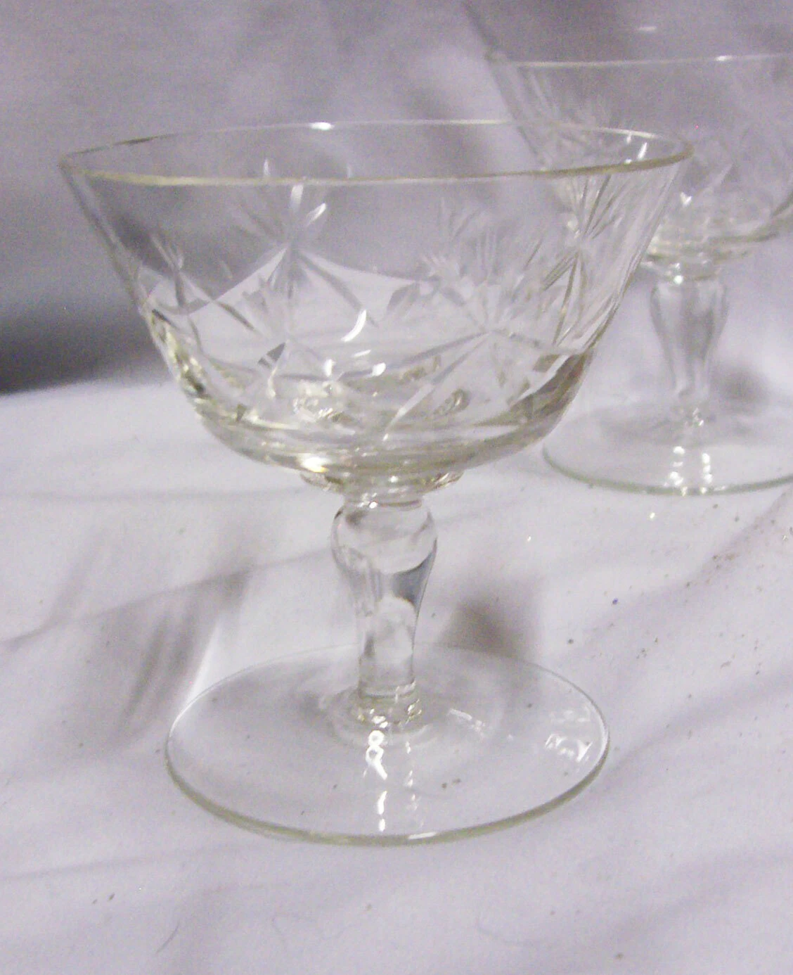 DESSERT CUP GLASSES Set 4 Vtg Footed Unique Etched Dessert 3 3 4" Cup Glasses A2