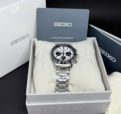   Seiko Prospex Speedtimer SSC813  Panda    BRAND NEW / UNWORN   Full Set  