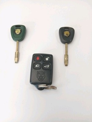 OEM 2000 JAGUAR XJ8 & Others Vanden Plas Remote Key FOB 4 Buttons