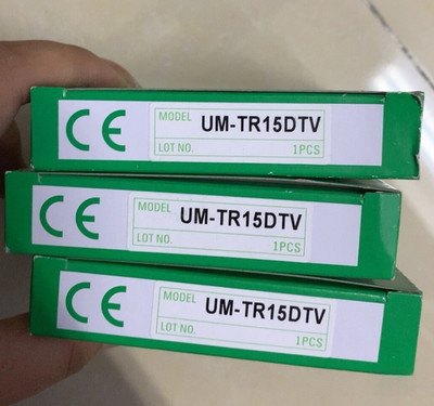 1PC NEW TAKEX UM-TR15DTV Photoelectric sensor UM-TR15DTV Fast delivery