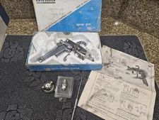 BINKS- 2001 Pressure Paint Spray Gun w/ Extras