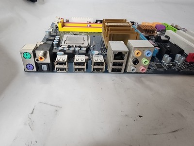 Gigabyte GA-P35-DS3R Intel Core 2 Quad 2.40ghz, No Ram