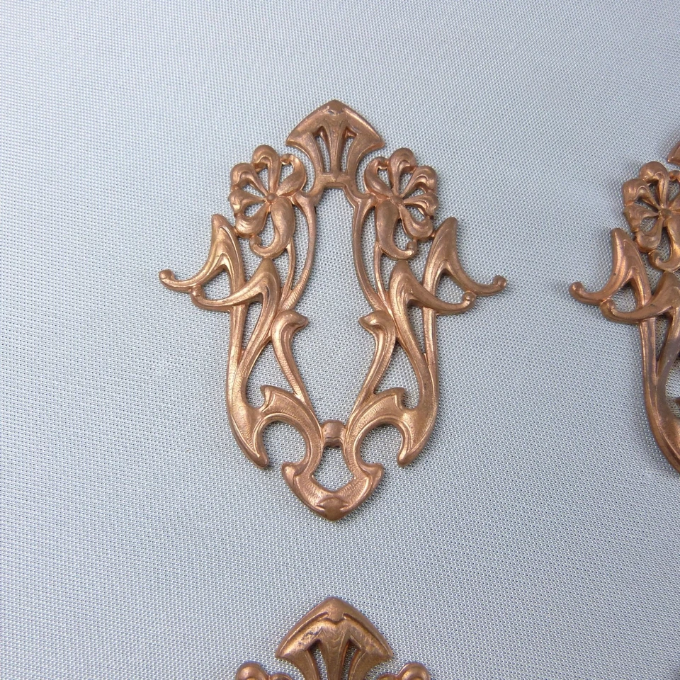 Ornements art nouveau meuble ancien entrée de serrure bronze - Photo 2/4