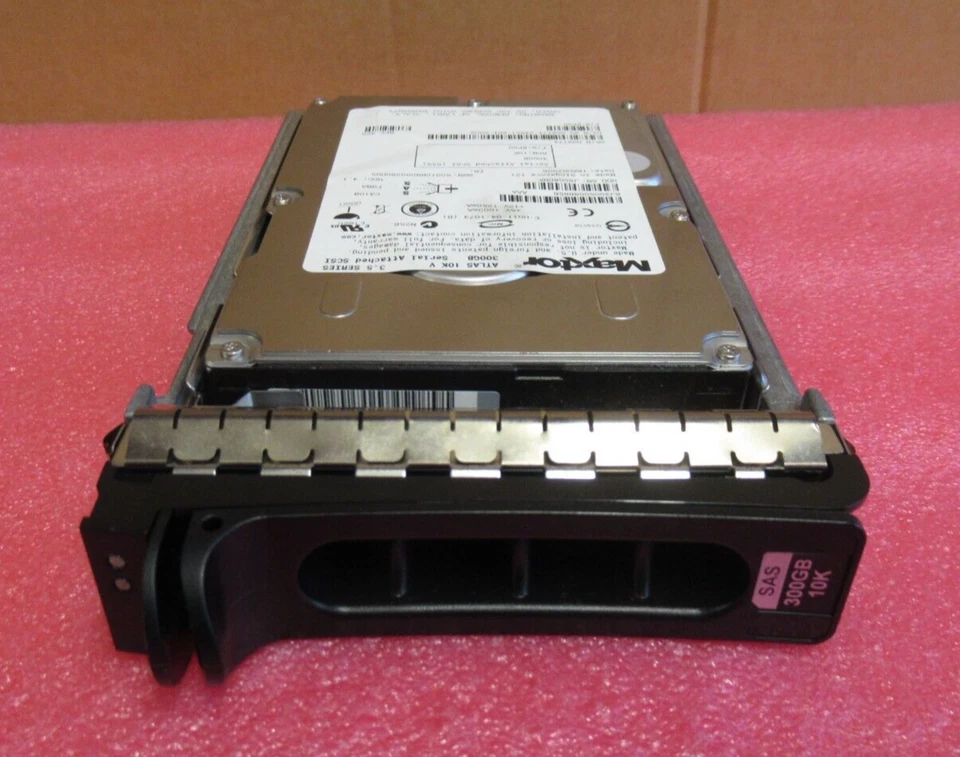 Maxtor 8J300S0088856 Atlas 10K V 300GB 10000RPM 16MB 3.5" Internal Hard Drive - Image 2 of 4