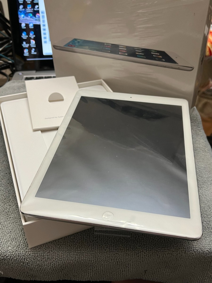 Apple iPad Air - 16GB Silver Wi-Fi Tablet - iPadOS 12.5.7 Apple iPad Air - 16GB Silver Wi-Fi Tablet - iPadOS 12.5.7