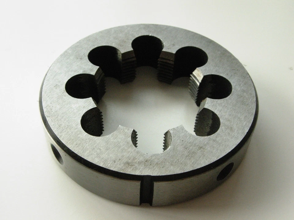 1 Stück metrische Rechts Schneideisen M45 X 1 1,5 2 3 4,5mm Gewindewerkzeuge - Bild 4 von 4