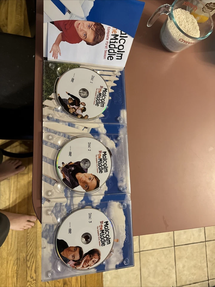 Malcom In The Middle The Complete First Season DVD - Image 4 of 4