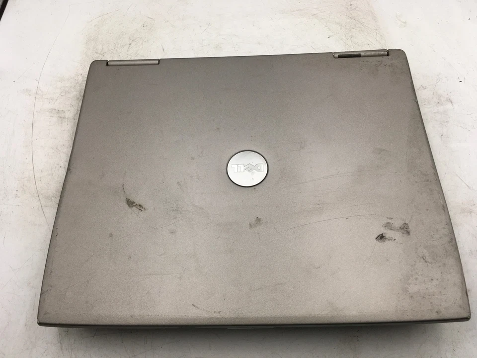 DELL LATITUDE D600 - FOR PARTS/REPAIR - INTEL PENTIUM M - NO RAM - READ DESC -BB - Image 4 of 4