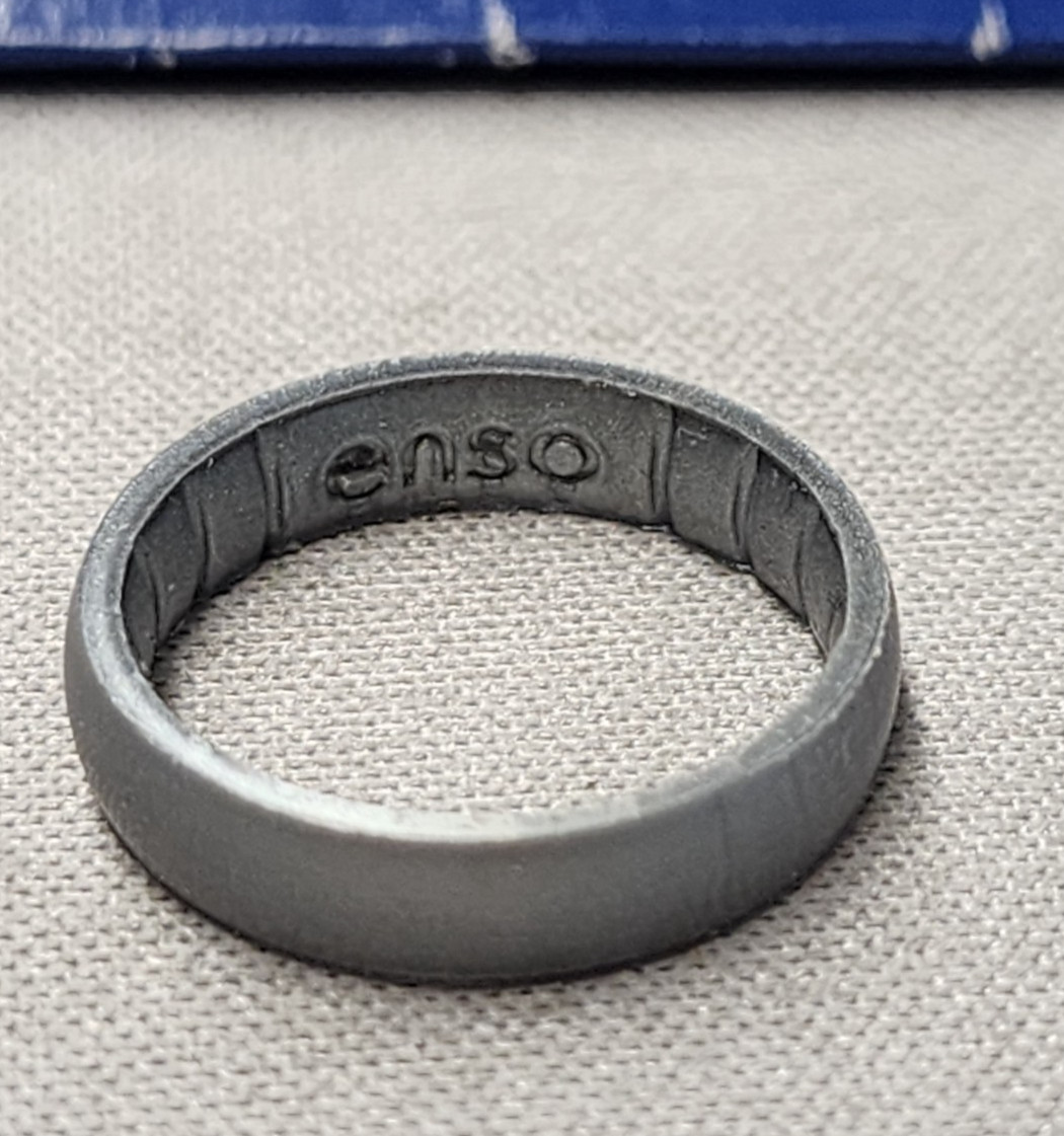 Enso Elements Luxe Thin Silicone Silver Ring sz 6 - image 4
