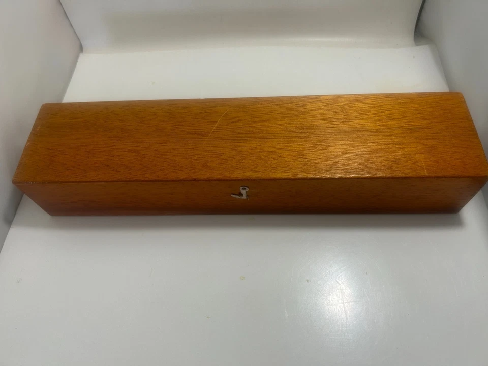 HO SCALE SOUTHERN PACIFIC STEAM LOCOMOTIVE & TENDER  WOOD BOX - Image 4 of 4