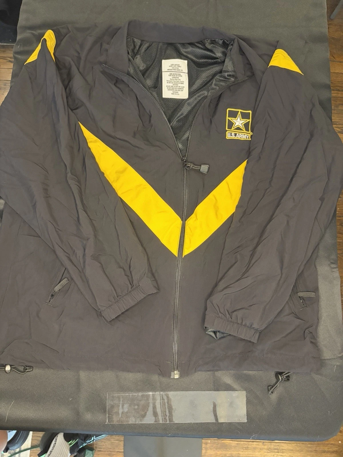 U.S. Army Windbreaker Jacket Mens XL Black Yellow APFU Outdoor Uniform Nylon NEW