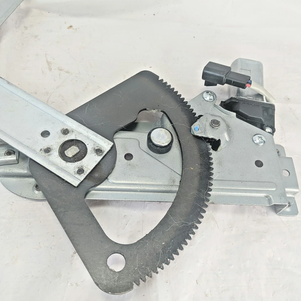 Regulador de ventana eléctrica delantero izquierdo Dorman 741-106 para Saturn serie L 2000-2005 Foto 4 de 4