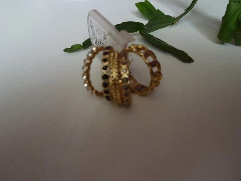 NEU !!! Schmuckring - Set mehrere Dekore goldfarben mit Steinchen Ø 18 mm Gr. L - Bild 3 von 3