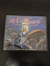 Alice in Wonderland and Through the Looking Glass by Lewis Carroll (2010,...