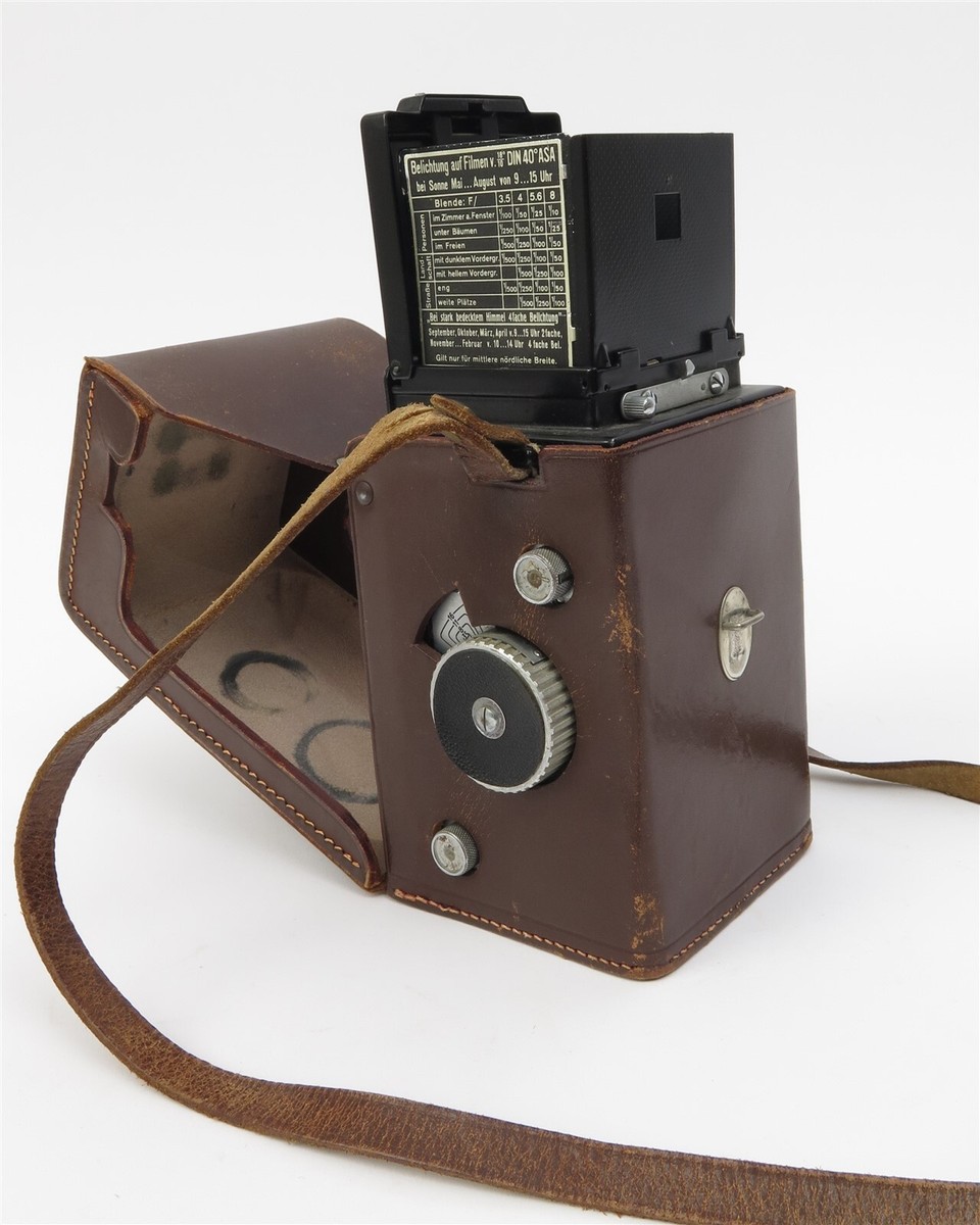 Zeiss Ikon Ikoflex TLR Camera w/ Zeiss Opton Tessar75mm f3.5 Lens