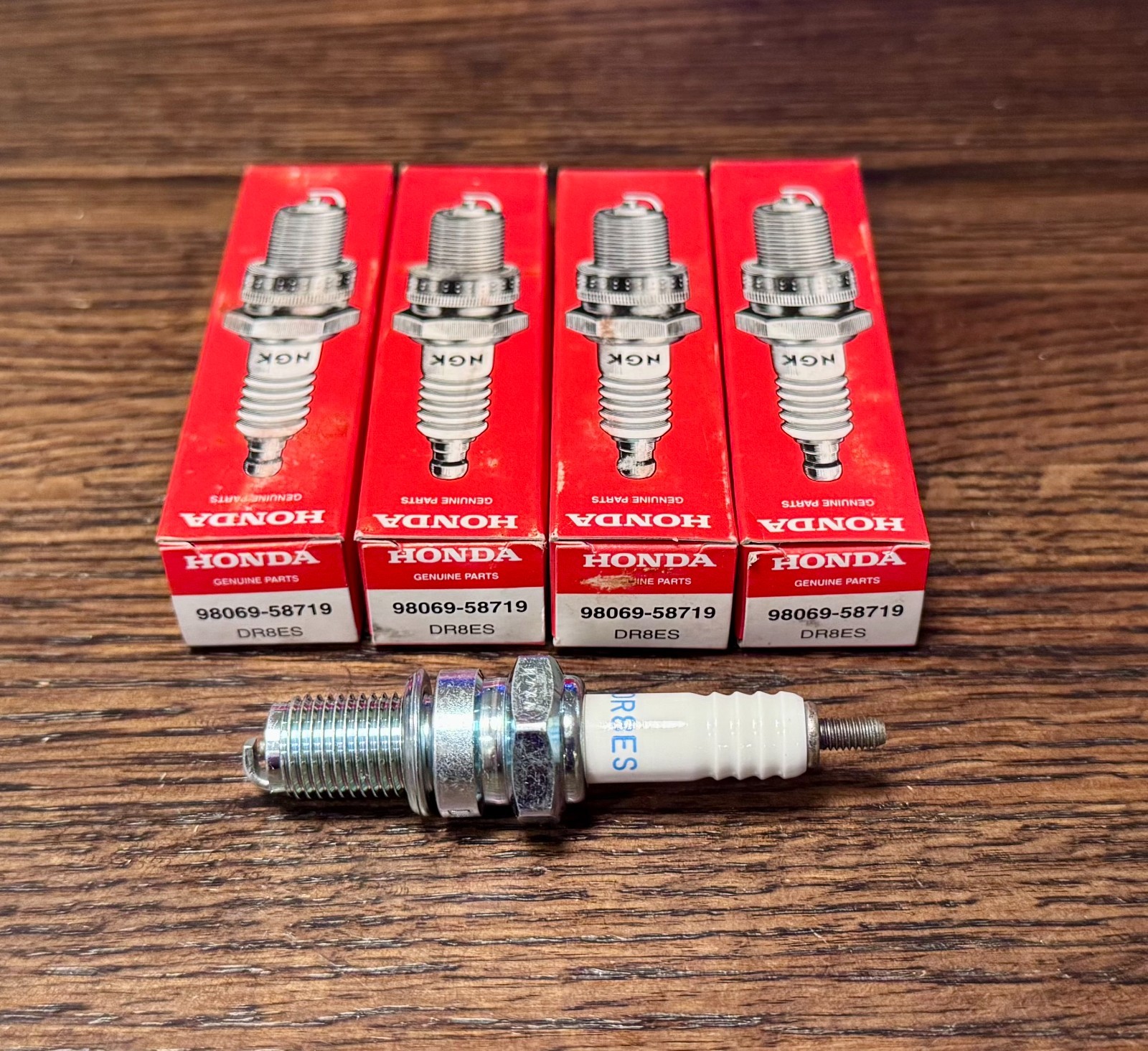 NGK DR8ES Honda 98069-58719 Spark Plugs Set of 4