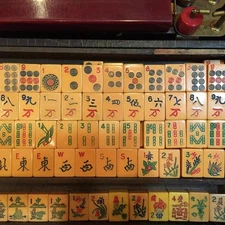 Vintage 1930's Butterscotch Bakalite Mah Jongg Set Original Case and 5 Racks