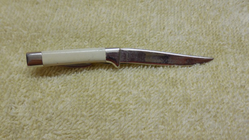VINTAGE HICKOK KNIFE TIE CLIP