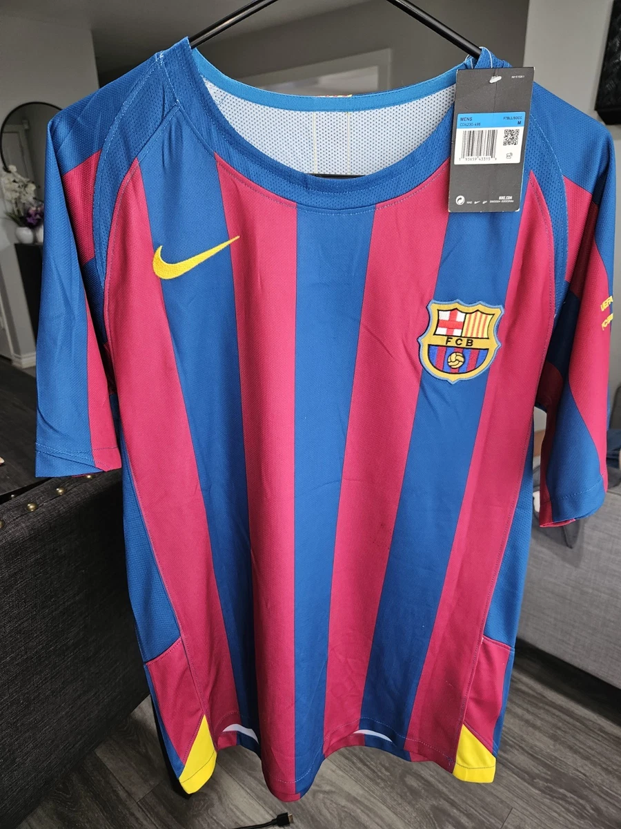 25+ Size M Ronaldinho International Club Soccer Fan Jerseys for