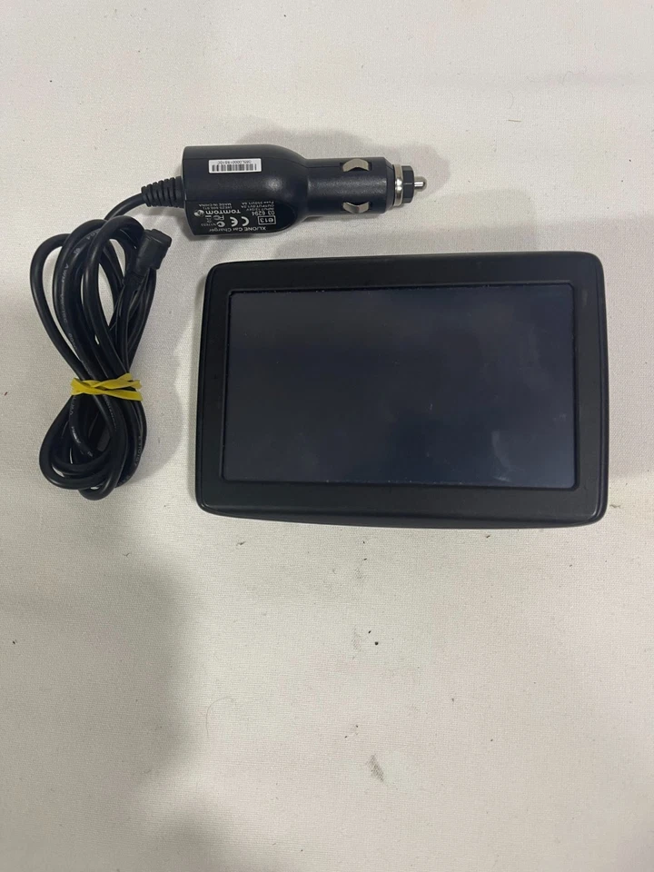 TOMTOM 4EN52 Z1230 Portable GPS 5” Screen - Image 3 of 4