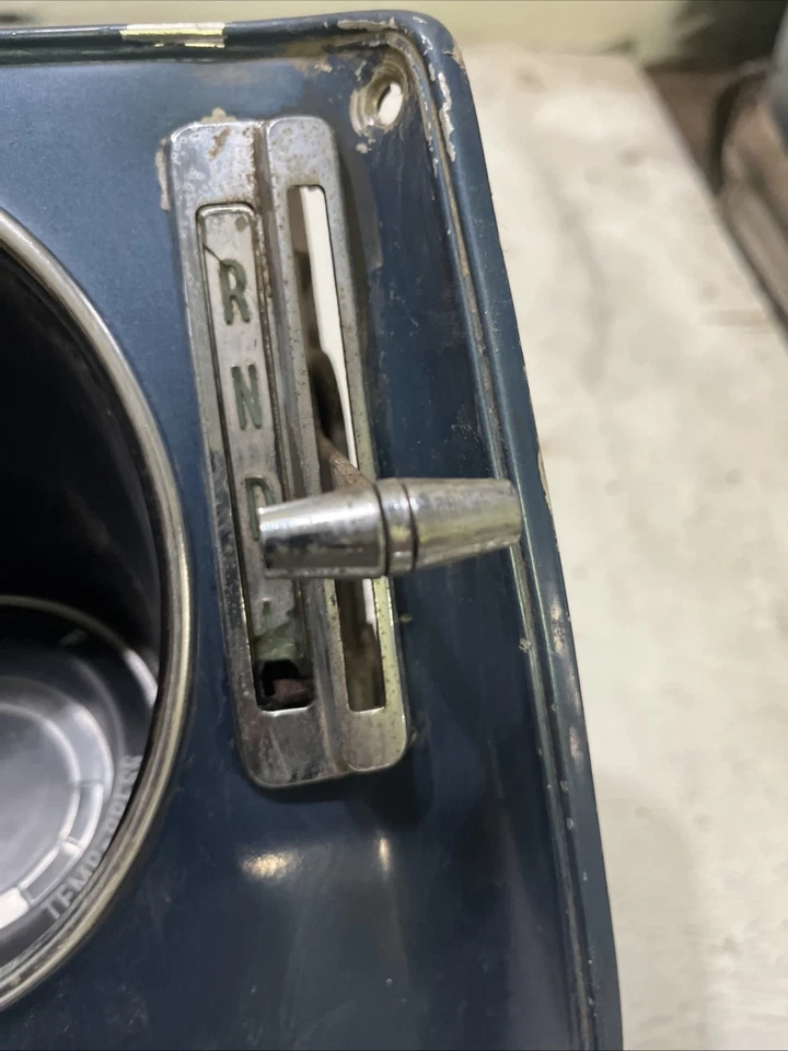 Cuadro de instrumentos automático 6 original GM 1965-1969 Chevy Corvair Monza Foto 4 de 4